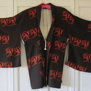 JAPANESE WOMEN HAORI KIMONO with lovely floral motif - Medium